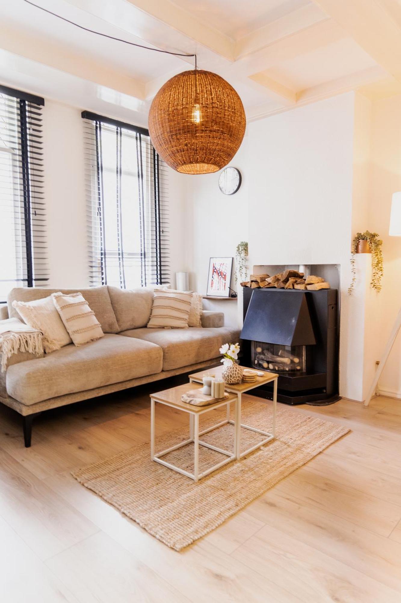 Chic Rembrandt Flat Near Bars, Cafes, Museums